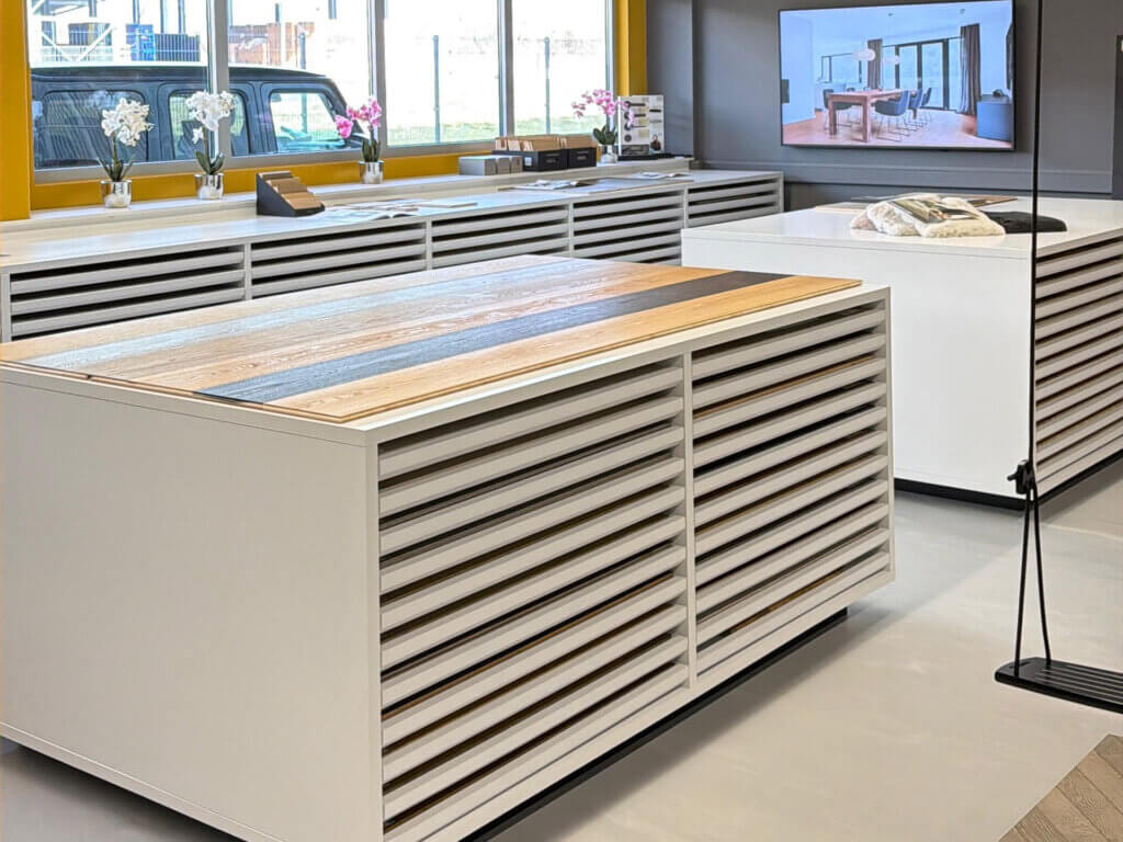 Ausführliche Beratung im Showroom - Parkett Bad Homburg