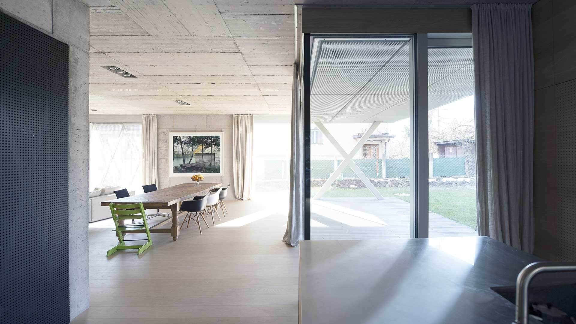 Wohnraum mit Listone Giordano Classica Eiche Michelangelo